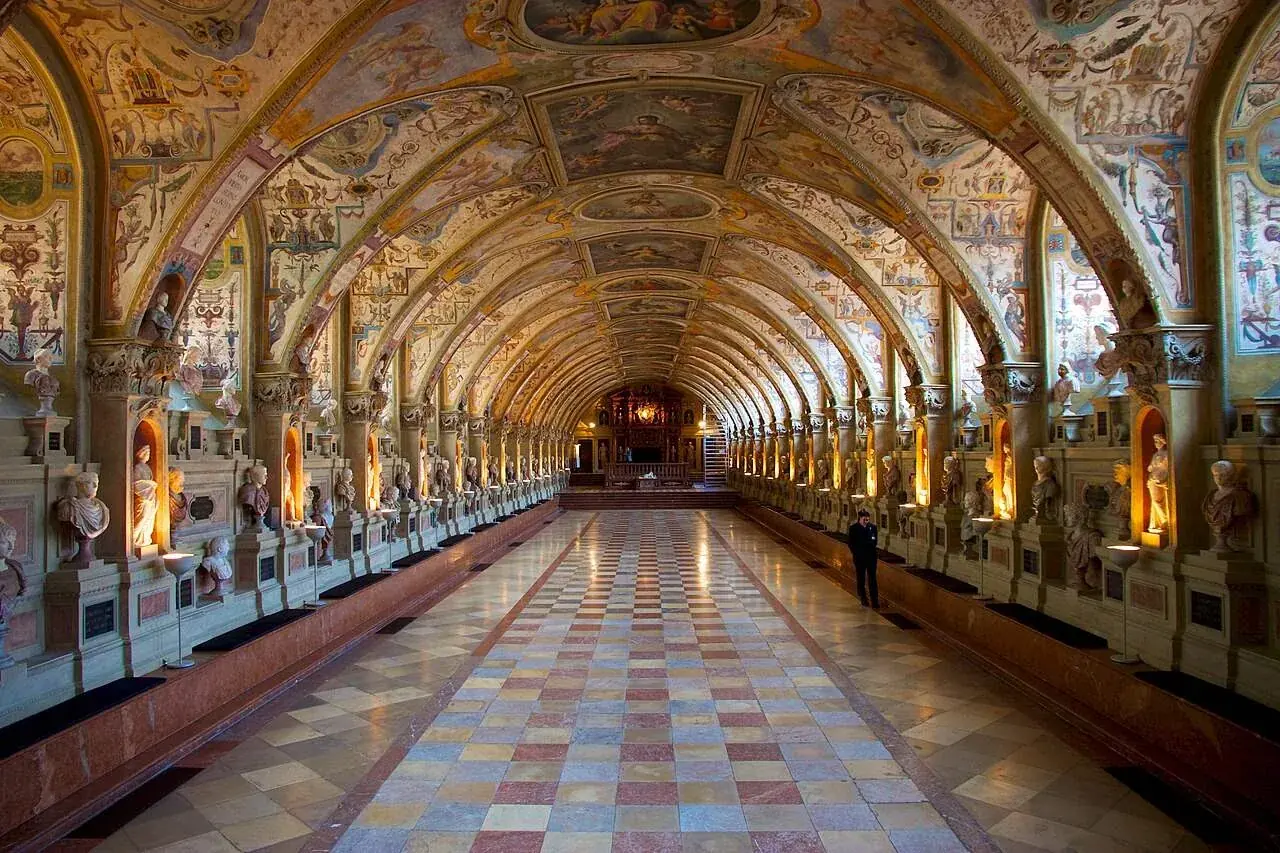 The Antiquarium, 66 metres of barrel vault built for Albrecht V's antique sculpture